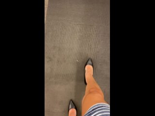 girl trying to hold back her moans... | porn in public | public porn | outdoor porn |silent moan 18 puss n heels [