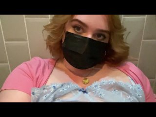 girl trying to hold back her moans... | porn in public | public porn | outdoor porn | silent moan 18 70’s vibes [g